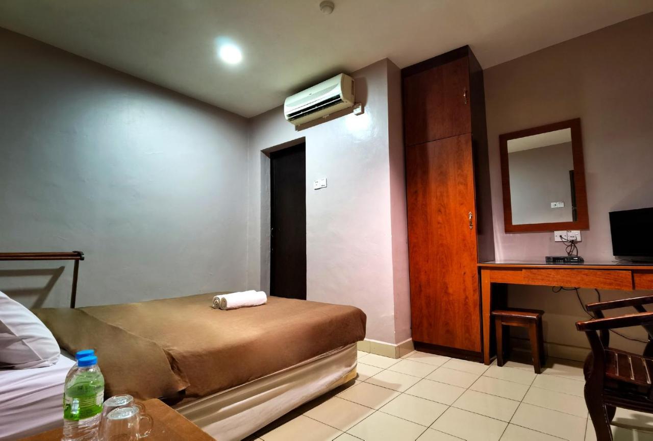 Tropicana Hotel Gemas Extérieur photo