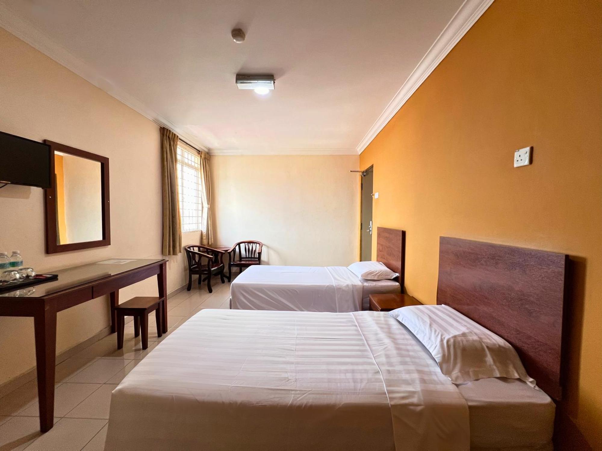 Tropicana Hotel Gemas Extérieur photo