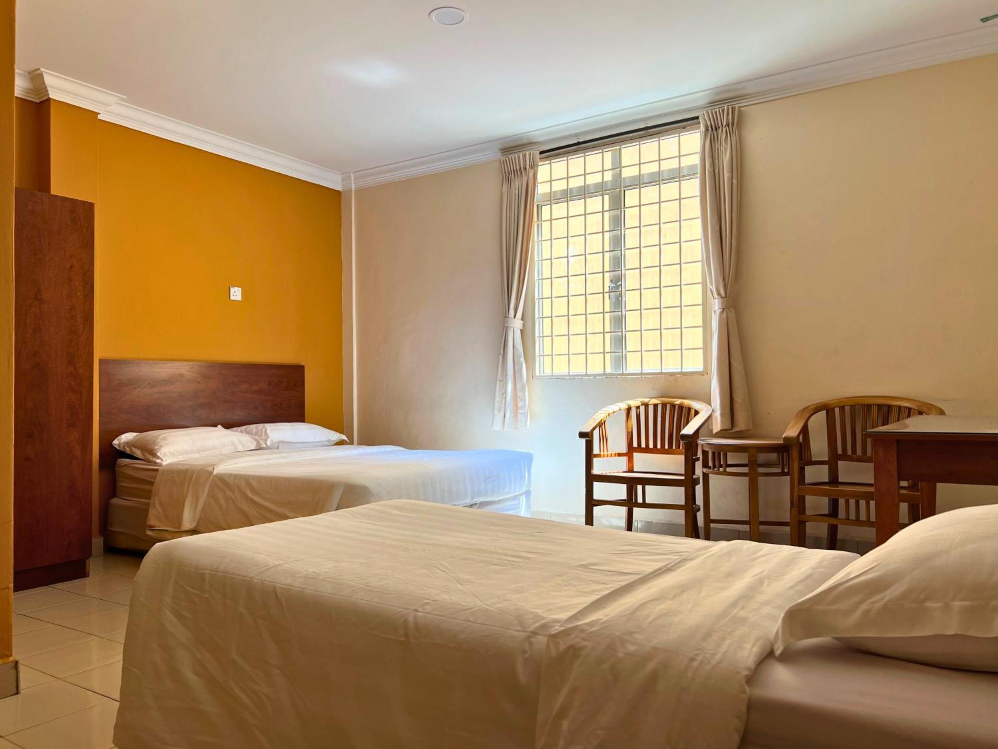 Tropicana Hotel Gemas Extérieur photo