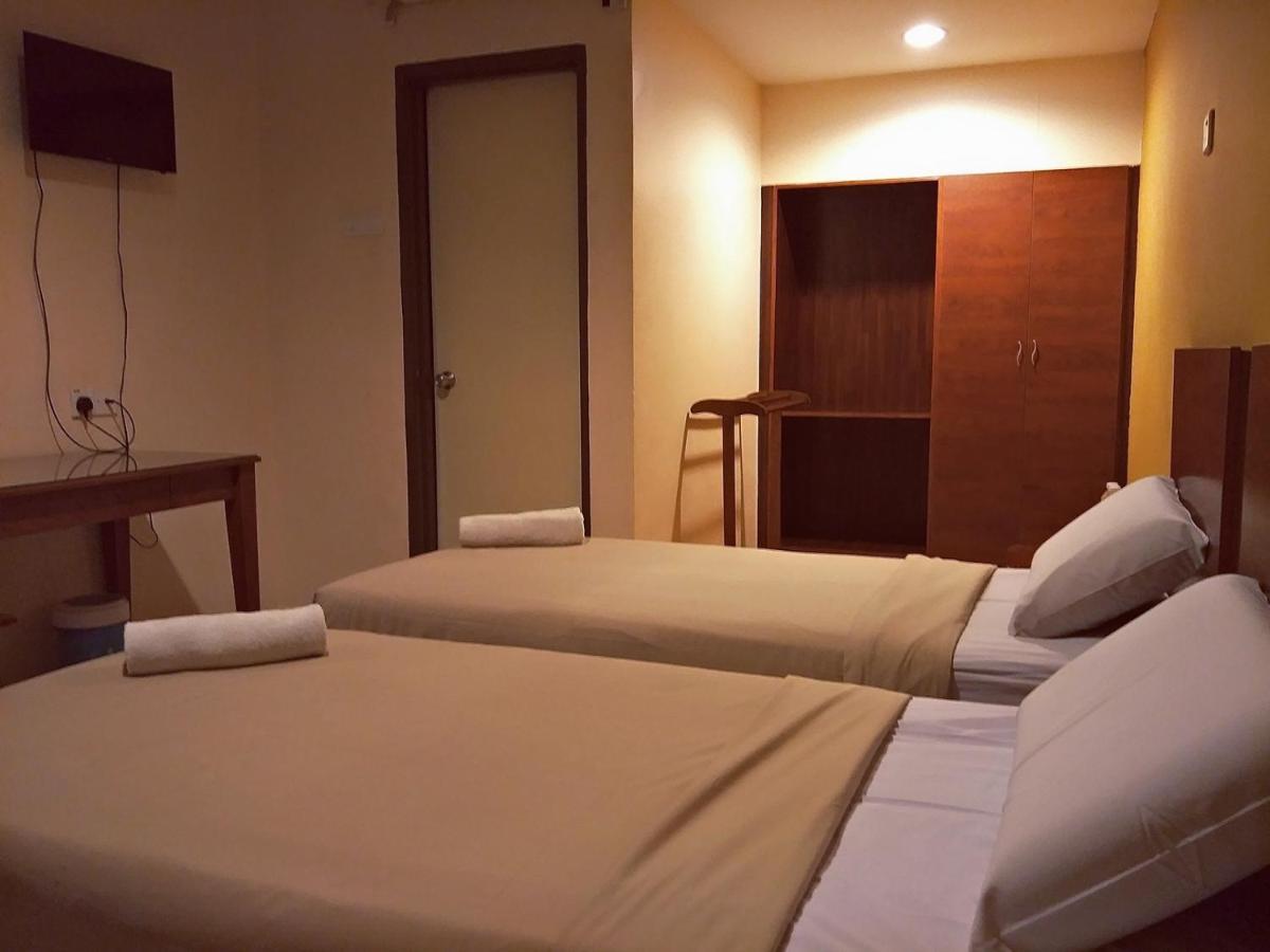 Tropicana Hotel Gemas Extérieur photo