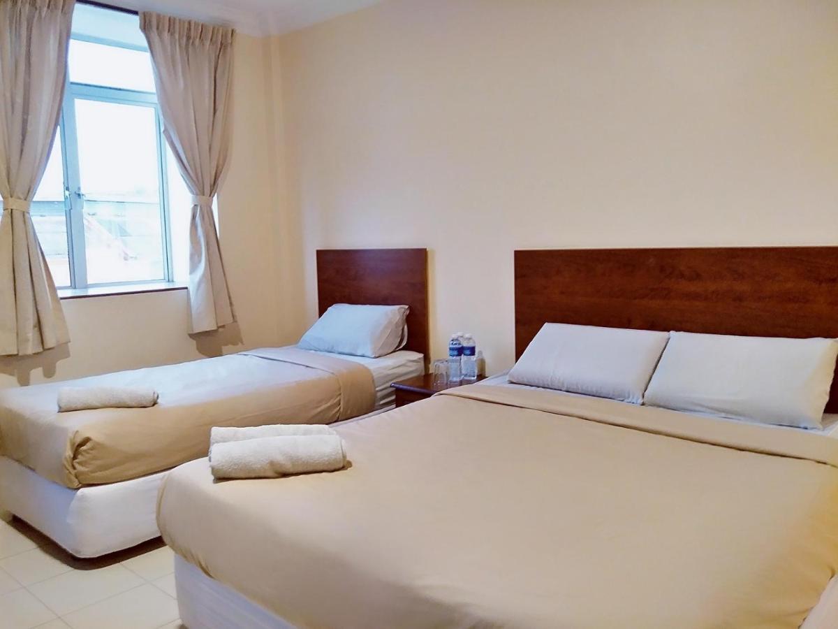 Tropicana Hotel Gemas Extérieur photo