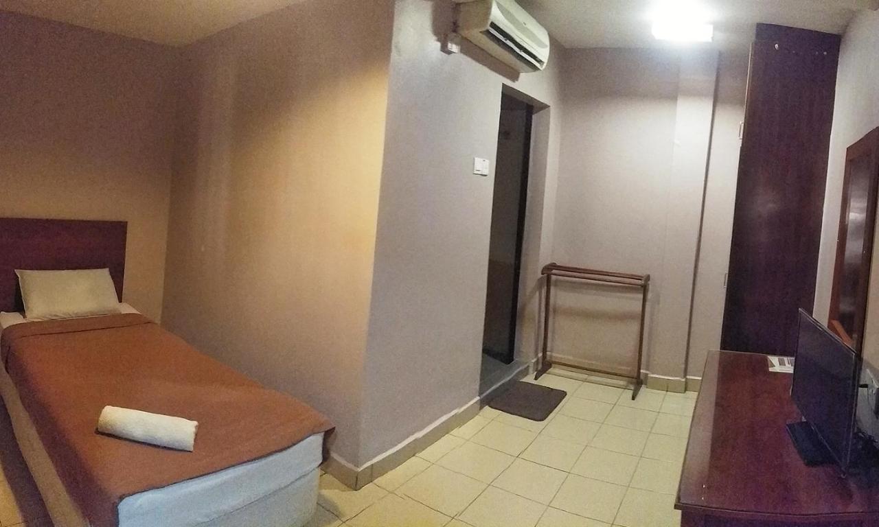 Tropicana Hotel Gemas Extérieur photo