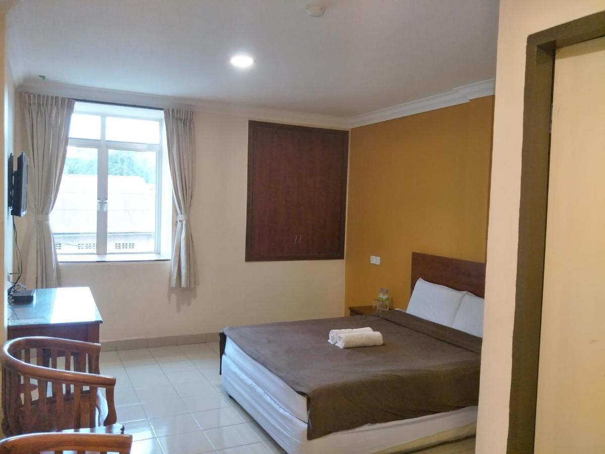 Tropicana Hotel Gemas Extérieur photo